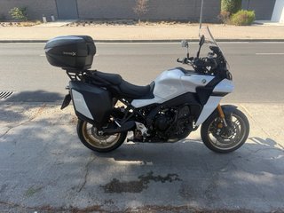 Yamaha Tracer 9 GT 2023 Negra y Blanca