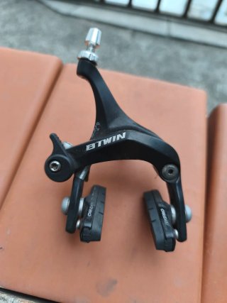 Freno delantero Btwin Tektro