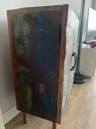 Aparador Retro Madera reciclada tallada.