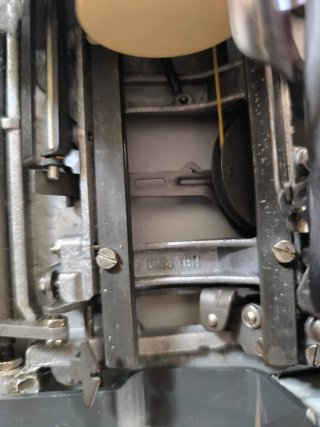 Máquina de escribir Olympia Traveller de Luxe