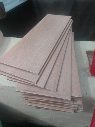 Suelo cerámico imitación madera