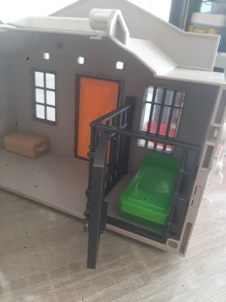 Banco y cárcel Playmobil