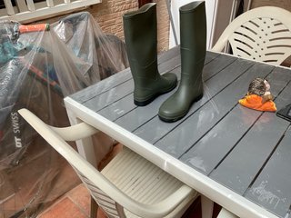 Botas de agua verdes altas