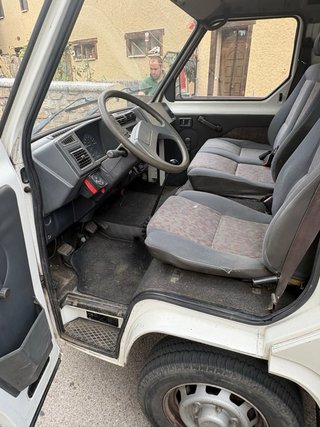 Nissan Trade 1998