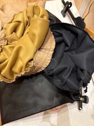 Pantalones polipiel 4€/unidad