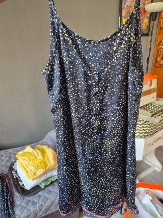 Pijama tipo seda azul y blanco