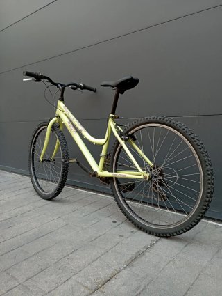 Bicicleta de Montaña Amarilla