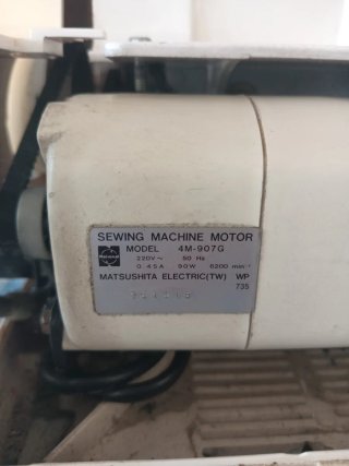 Máquina Overlock Bie 204 XD