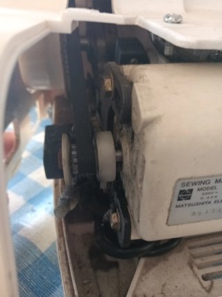 Máquina Overlock Bie 204 XD