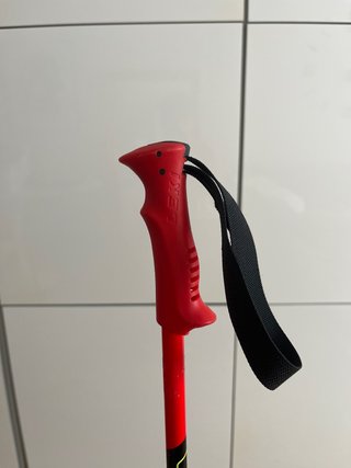 Bastones de esquí Leki rojos