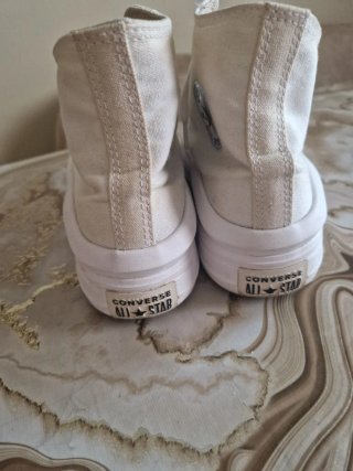 Converse All Star bianche con piattaforma