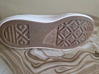 Converse All Star bianche con piattaforma