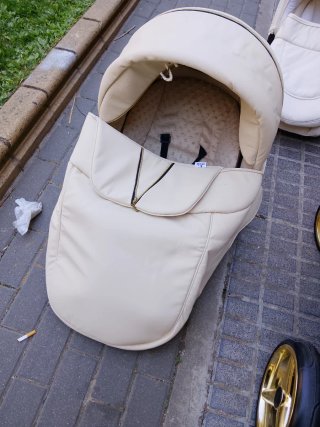 Carrito bebé 3 piezas beige y dorado