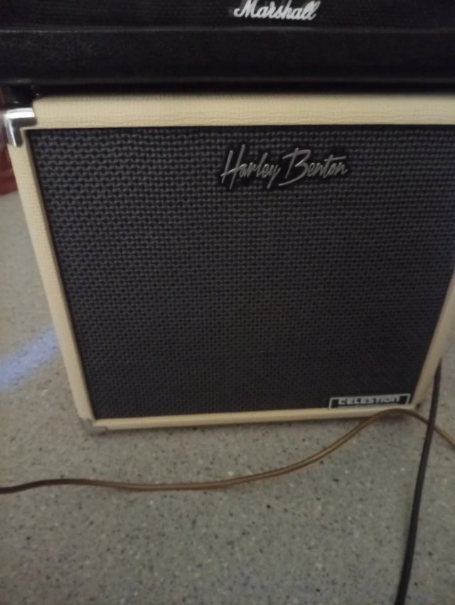 Cabinet H&B Celestion 30