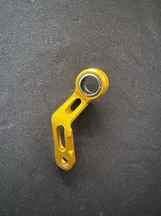 Soporte Palanca Cambios Yamaha MT-09 Dorado