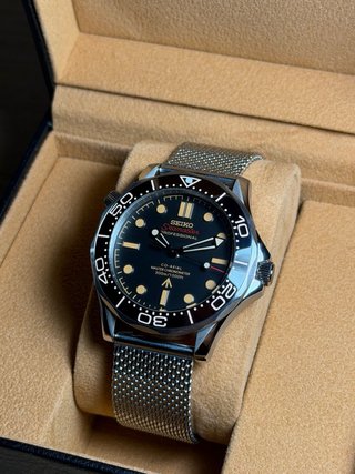 Seiko 40mm James Bond