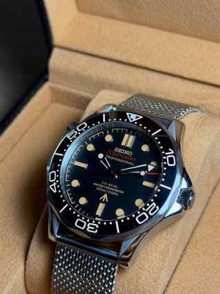 Seiko 40mm James Bond