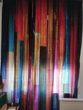 Cortinas de tela multicolor