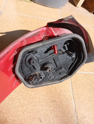 Faro Trasero Derecho Peugeot 206