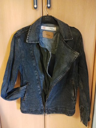 Cazadora vaquera Zara Jeans corte militar Talla M