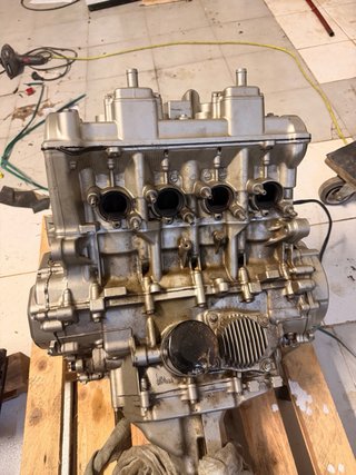 Motor Honda PC43E