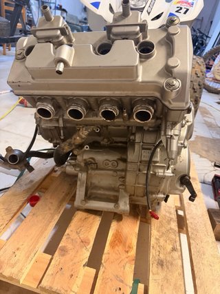 Motor Honda PC43E