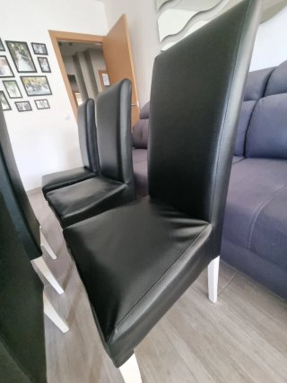Juego de 6 Sillas Negras con Patas Blancas