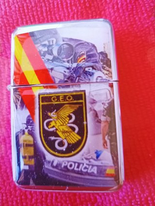 30 Pines Insignias Policía Nacional