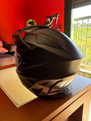 Casco Airoh Commander Trail Negro