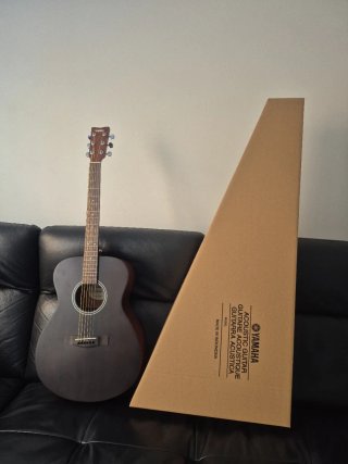 Guitarra Yamaha Acústica FS400
