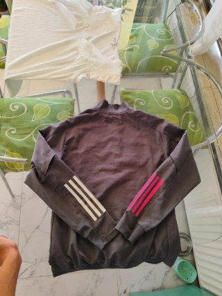 Chaqueta Adidas Real Madrid Gris y Rosa