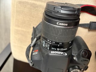 Canon EOS 1300D + Objetivo 18-55mm IS II
