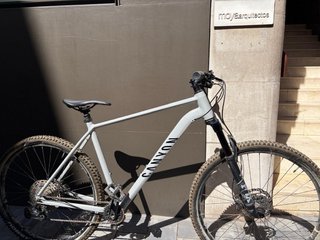 Canyon Grand Canyon 8 XL 2021como NUEVA solo 200km