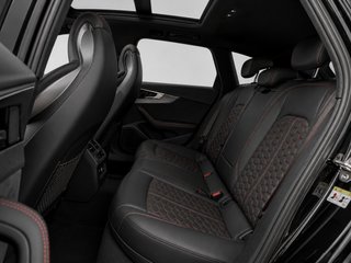 Audi A4 RS4 Avant TFSI 331kW quattro tiptronic