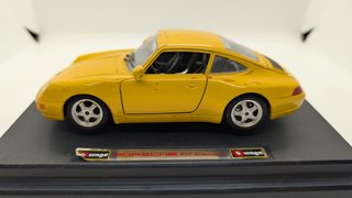 Bburago Porsche 911 Carrera (993) 1:24 giallo