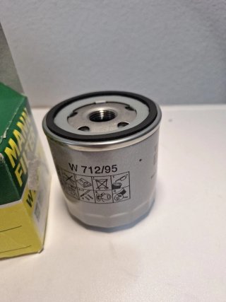 Filtro de aceite MANN-FILTER W 712/95