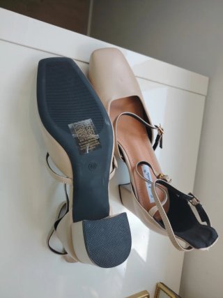 Zapatos Merceditas Beige 3 Hebillas SIN ESTRENAR