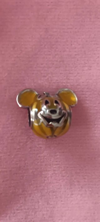 Charm di Topolino a forma di zucca Disney oro e argento