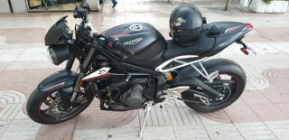 Triumph Street Triple RS Negra mate