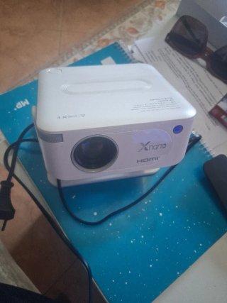 Mini Proyector Portátil Blanco