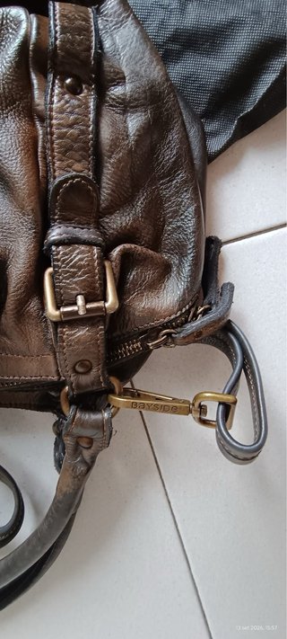 Bellissima borsa in pelle effetto slavato