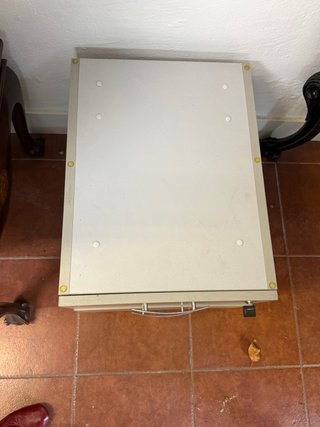 Cajonera de oficina con ruedas