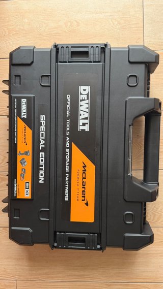 Atornillador Impacto 18V DeWalt edicion McLaren