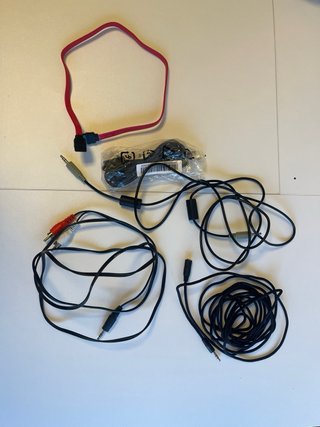 Lote 5 Cables: SATA, Jack 3.5mm