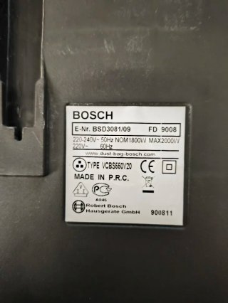 Aspirador Bosch Rojo + Accesorios y Bolsas
