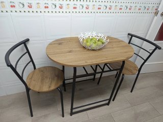 Mesa de cocina redonda con 2 sillas