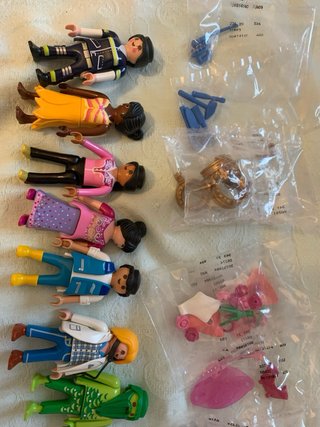 Playmobil: 10 personaggi con accessori