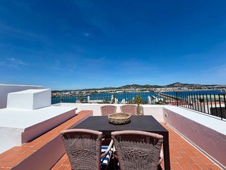 Ático en alquiler en Dalt de la Vila - La Marina en Ibiza/Eivissa