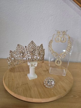 Conjunto Joyas Quinceañera Tiara Collar Pendientes