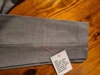 Pantaloncino slim da uomo grigio